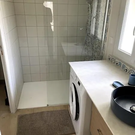 Petite Maison Avec Jardin Au Calme Флуарак