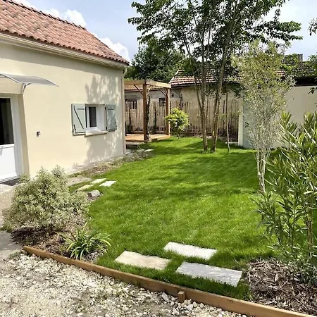 Petite Maison Avec Jardin Au Calme * Floirac (Gironde)