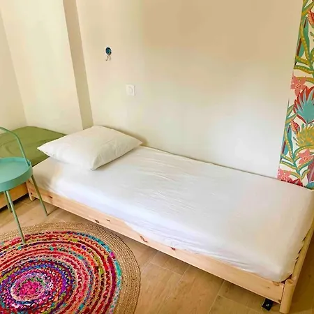 Petite Maison Avec Jardin Au Calme
