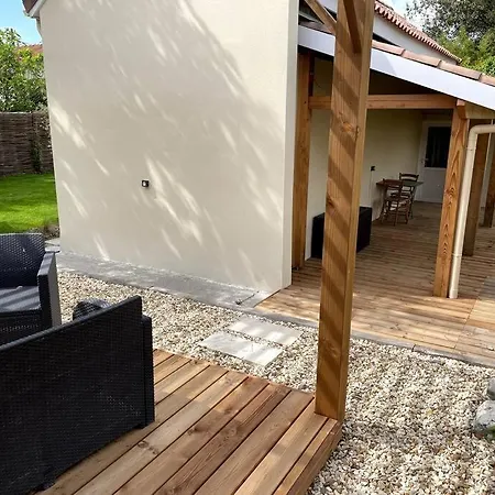 Petite Maison Avec Jardin Au Calme Holiday home
